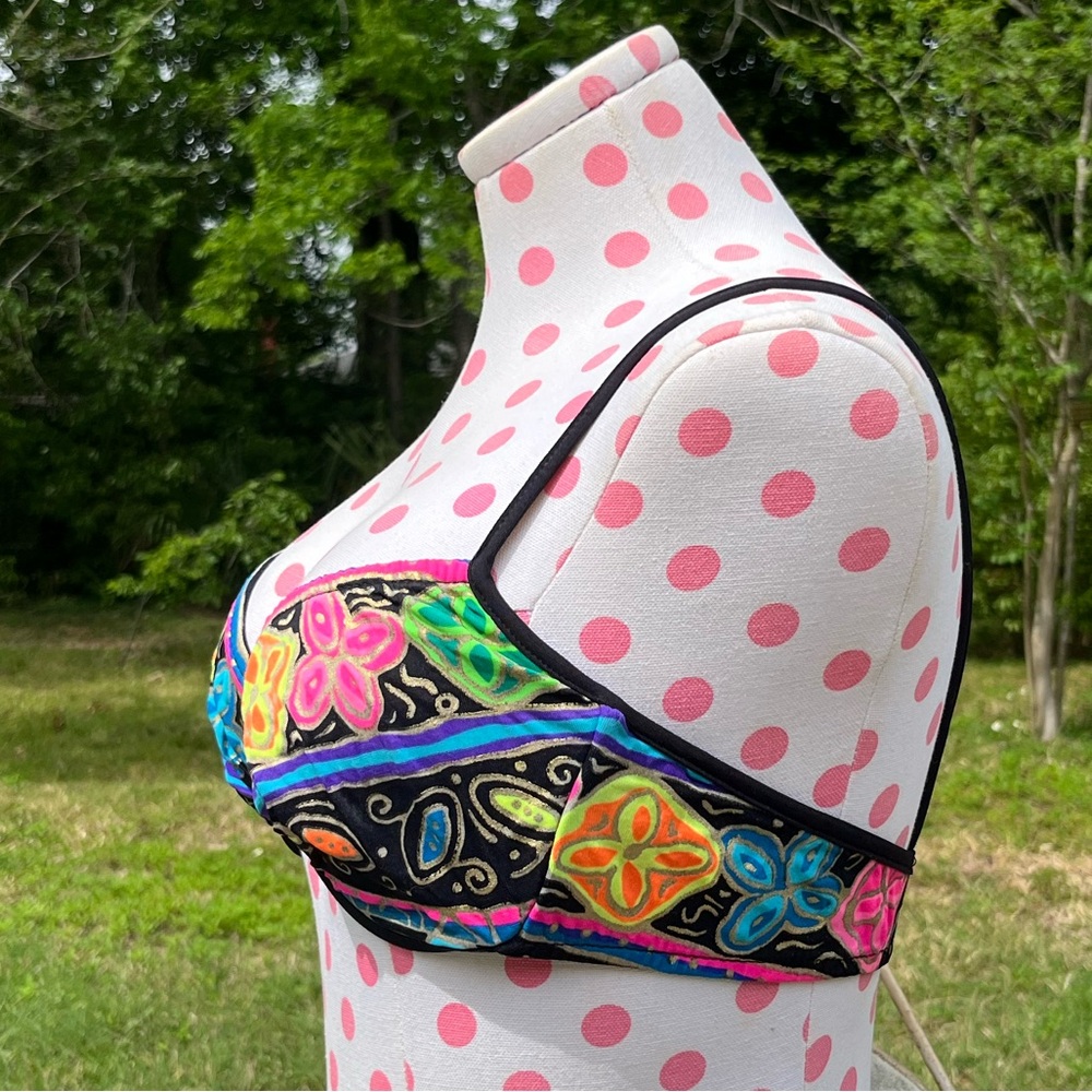 3/$30 Vintage Bikini Top - Picture 4 of 8